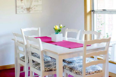 Bed & Breakfast At Tiffanys - Accommodation Melbourne 5