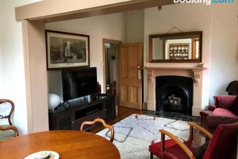 Eliza Cottage - Accommodation Melbourne 0