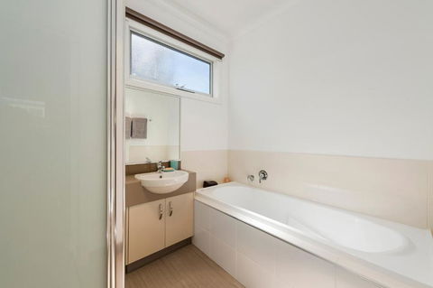 Anchorage - Accommodation Melbourne 2