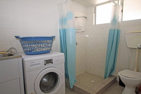 Unbeatable Waterfront Location - Accommodation Melbourne 2