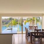 Unbeatable Waterfront Location - Accommodation Melbourne 0