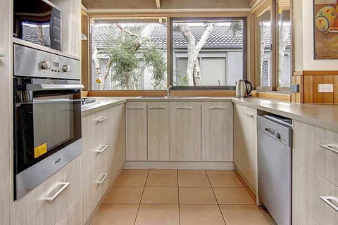 Edgar Oasis - Accommodation Melbourne 5