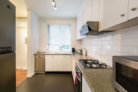 SELENA, 2BDR South Yarra Apartment - Accommodation Melbourne 1