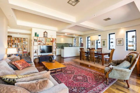 BELLE, 2BDR Melbourne Apartment - Accommodation Melbourne 0