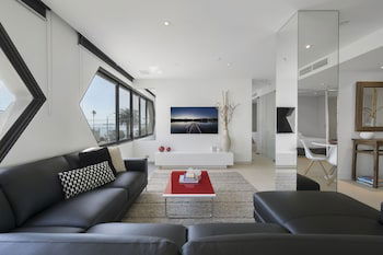 ELAINE, 2BDR St.Kilda Apartment - Accommodation Melbourne 0