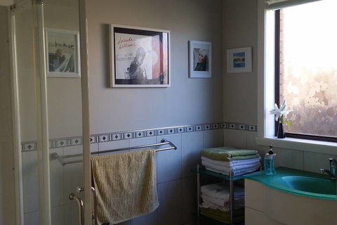 High On Penguin - Accommodation Melbourne 5