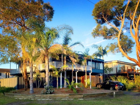 The Perfect Home & Location - Accommodation Melbourne 6