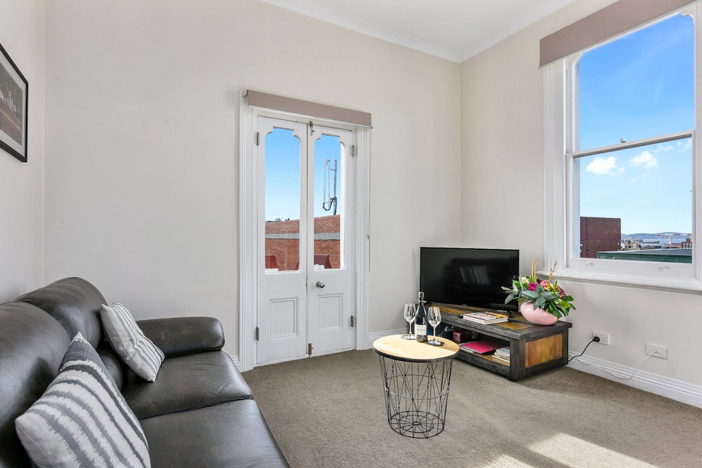 Unknown ACT Accommodation Melbourne
