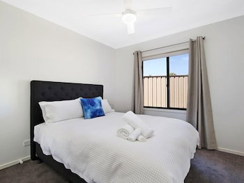 Alpine Knights Stylish Luxury - Accommodation Melbourne 0
