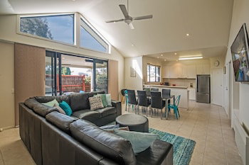 Sails On Chapel - Accommodation Melbourne 0