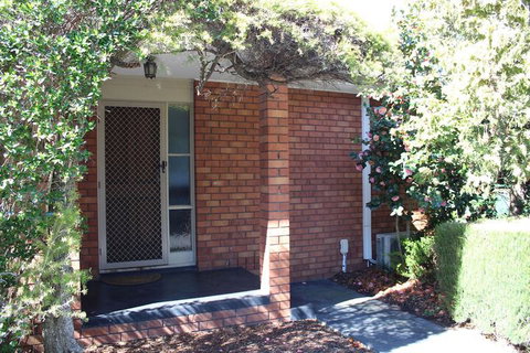East Doncaster At Tunstall - Accommodation Melbourne 1