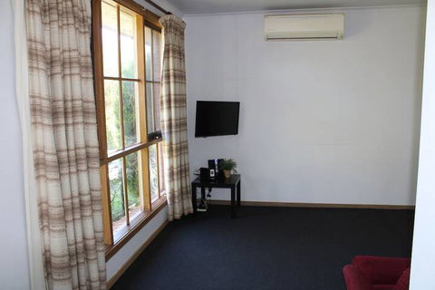 East Doncaster At Tunstall - Accommodation Melbourne 5