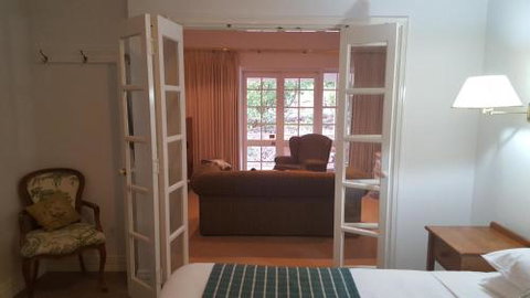 Two Sisters Chalets - Accommodation Melbourne 5