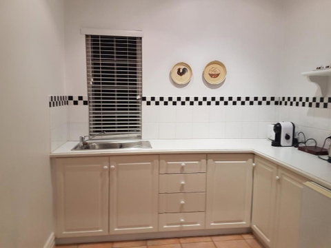 Two Sisters Chalets - Accommodation Melbourne 3