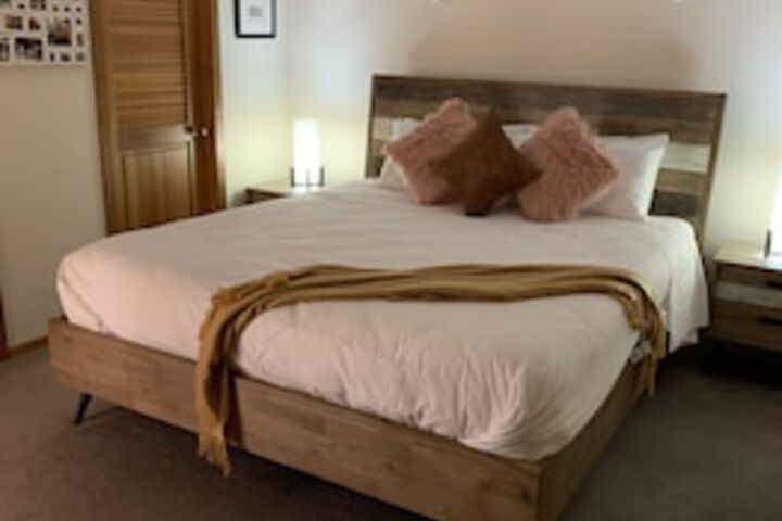 Flora Hill VIC Accommodation Melbourne