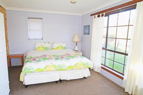 Thora Street Waterfront - Accommodation Melbourne 4