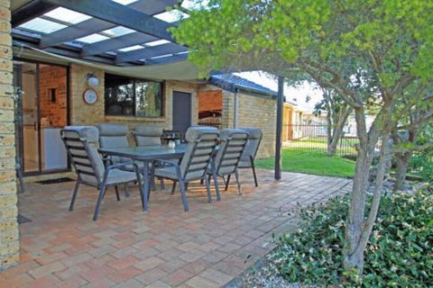 Thora Street Waterfront - Accommodation Melbourne 3