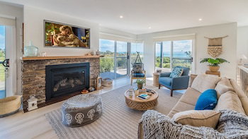 7 Graydens With Views In Ventnor - Accommodation Melbourne 1