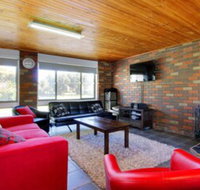 47 Anderson with Pool in Cowes - Accommodation Melbourne
