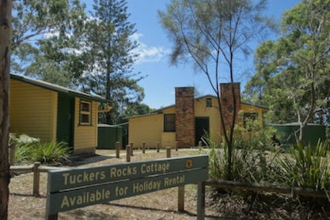 Tuckers Rocks Cottage - Accommodation Melbourne 0