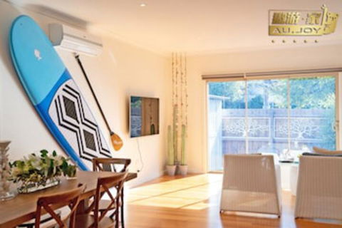 AUJOY 4 Bed Townhouse Glen Waverley - Accommodation Melbourne 0