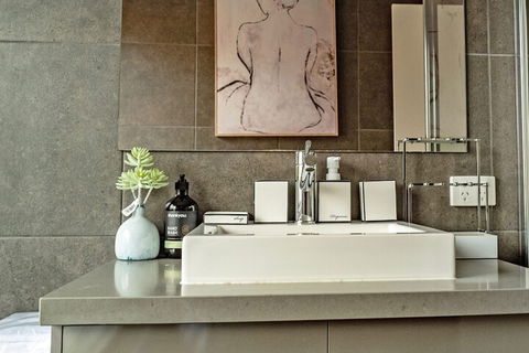 AUJOY 4 Bed Townhouse Glen Waverley - Accommodation Melbourne 2