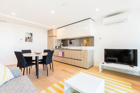 Tori, 1BDR Southbank Apartment - Accommodation Melbourne 2