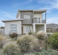 12 Echidna Grove - Accommodation Melbourne