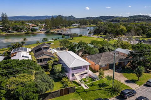 A PERFECT STAY Sunset Beach Riverside - Accommodation Melbourne 0