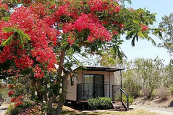 Mount Larcom QLD Accommodation Melbourne