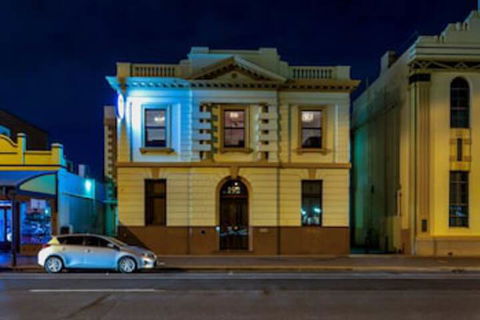 BANK192 - Accommodation Melbourne 0