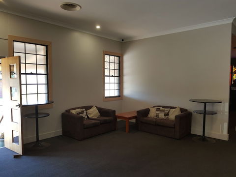 Lamington Hotel Motel - Accommodation Melbourne 0