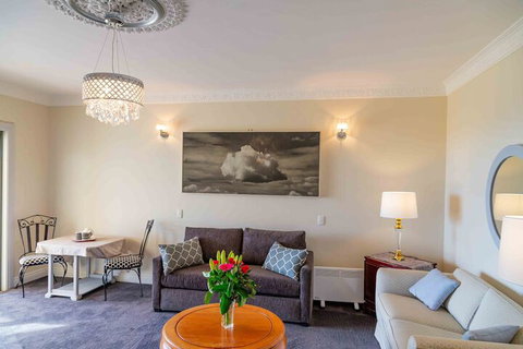Angaston House - Accommodation Melbourne 6