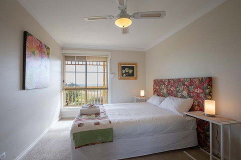 Angaston House - Accommodation Melbourne 3