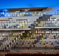 Manhattan Apartments - Notting Hill - Accommodation Melbourne