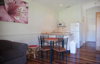 11 Korora Palms 1 Bedroom Bure - Accommodation Melbourne 0