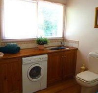Australian Home Away at Eltham Venn Cottage - Accommodation Melbourne
