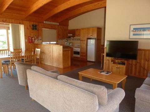 Bridport Villa - Accommodation Melbourne 0