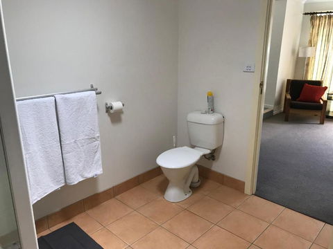 Oatlands Retreat - Accommodation Melbourne 3