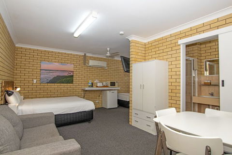 Coast Inn Motel - Accommodation Melbourne 7