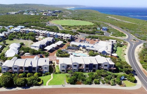 Margarets Beach Resort - Accommodation Melbourne 0