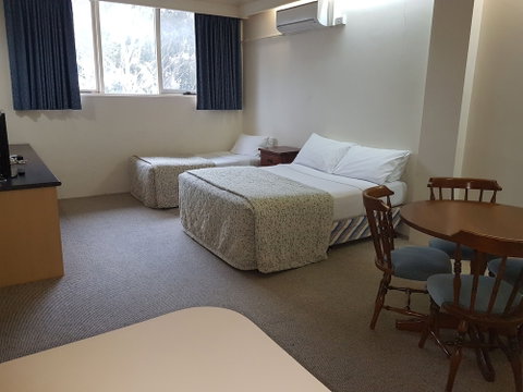 Hotel Cavalier - Accommodation Melbourne 6