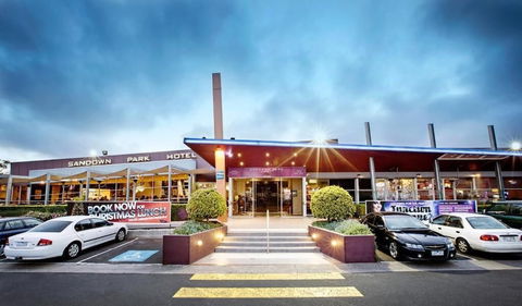 Nightcap At Sandown Park Hotel - Accommodation Melbourne 0