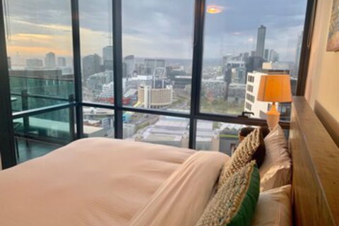 Luxury Apartment With View - Accommodation Melbourne 0
