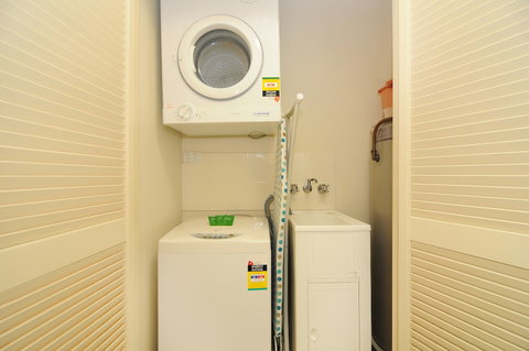 Verandahs - Accommodation Melbourne 6