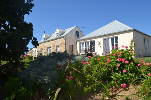 Mulberry Cottage B&B - Accommodation Melbourne 2