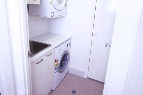 Domain Serviced Apartments - Accommodation Melbourne 5