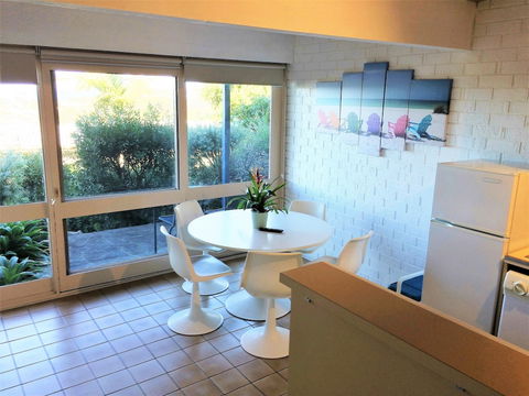 Pacific Heights Holiday Apartments & Munn's Tower House - Accommodation Melbourne 0