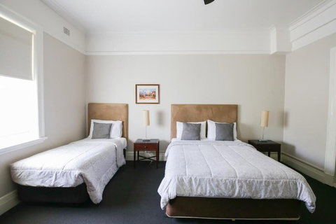 Hotel Gosford - Accommodation Melbourne 6