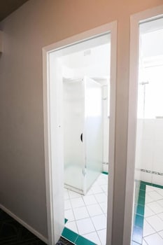 Hotel Gosford - Accommodation Melbourne 4